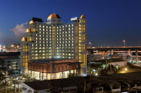  Al Meroz Hotel Bangkok - The Leading Halal Hotel  Бангкок